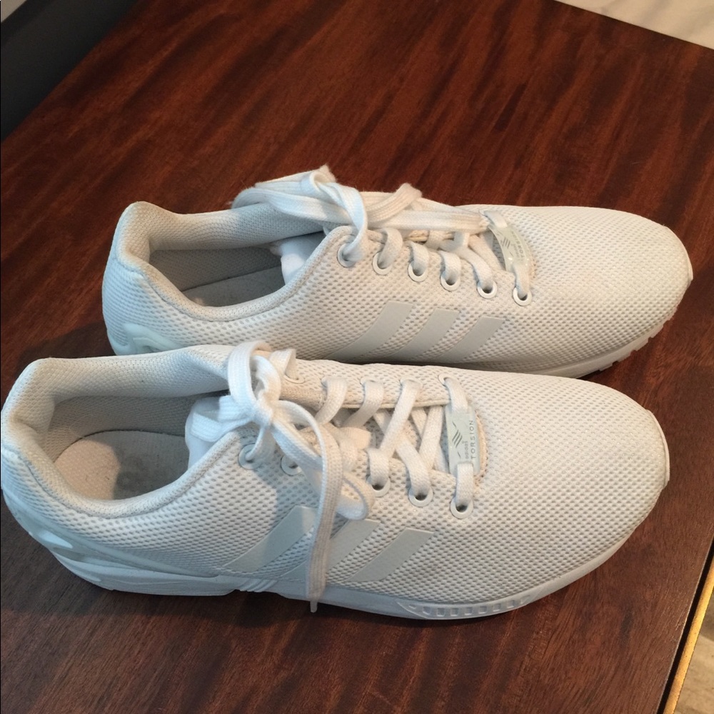 Men’s white Adidas Torsion 8 Sneakers